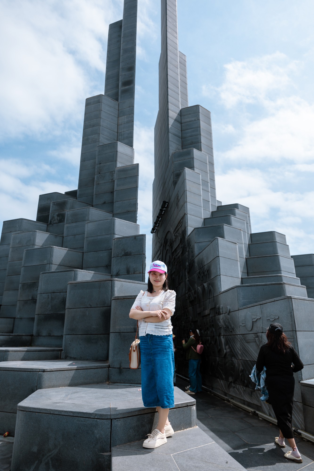 TOUR 2