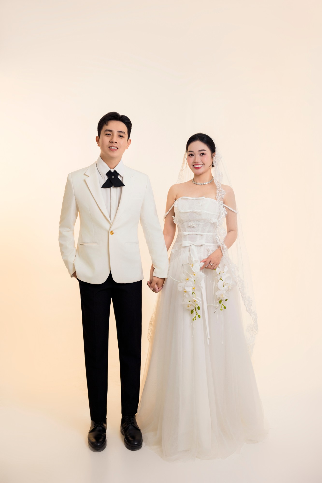 ẢNH CƯỚI STUDIO 8